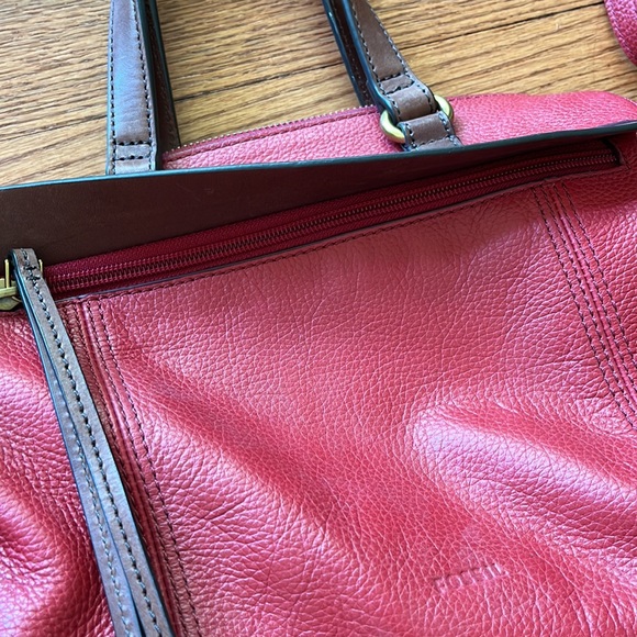 Red Genuine Leather Fossil Satchel Bag/Purse - Picture 3 of 11